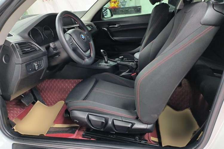 Used BMW 2 Series 2018 220i Sport Design Package Interior 3