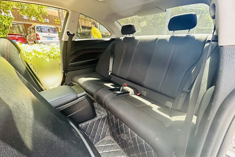 Used BMW 2 Series 2018 220i Sport Design Package Interior 6