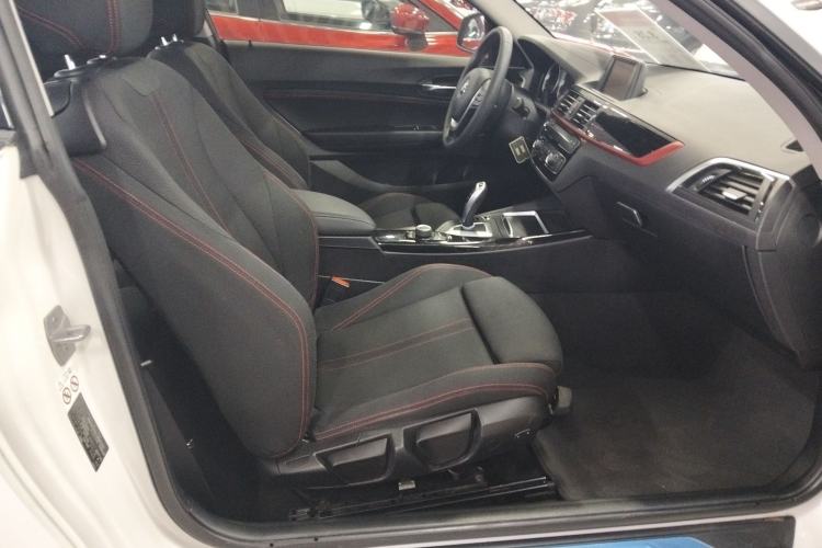 Used BMW 2 Series 2018 220i Sport Design Package Interior 7