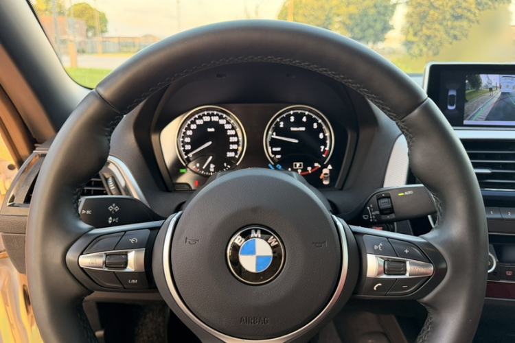 Used BMW 2 Series 2018 225i Convertible Coupe M Sport Edition Interior 7
