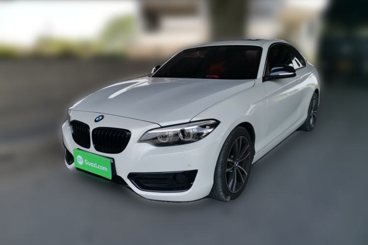 Used BMW 2 Series 2018 220i Sport Design Package Guazi used car, China used car export, Used car for sale, Used BMW cars, Cheapest cars for sale