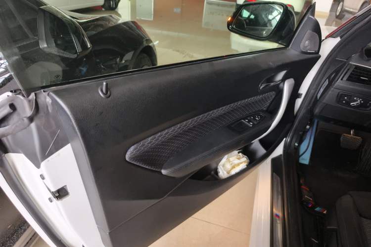 Used BMW 2 Series 2018 225i M Sport Left Front Door Interior