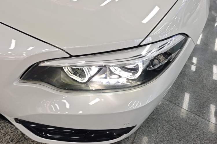 Used BMW 2 Series 2018 220i Convertible Coupe Sports Design Package Left Front Headlight