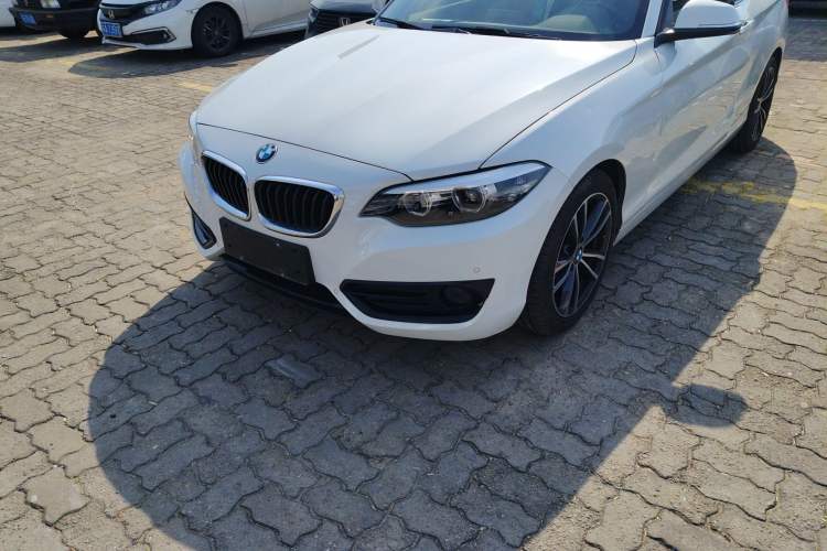 Used BMW 2 Series 2018 220i Convertible Coupe Sports Design Package Left Front Headlight