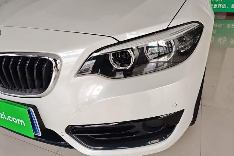 Used BMW 2 Series 2018 220i Convertible Coupe Sports Design Package Left Front Headlight