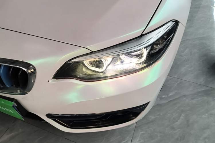 Used BMW 2 Series 2018 220i Convertible Coupe Sports Design Package Left Front Headlight