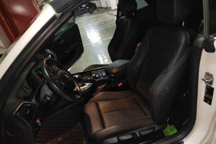 Used BMW 2 Series 2018 220i Convertible Coupe Sports Design Package Left Front Seat