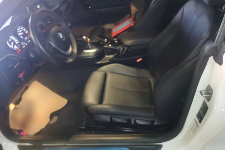 Used BMW 2 Series 2018 220i Convertible Coupe Sports Design Package Left Front Seat