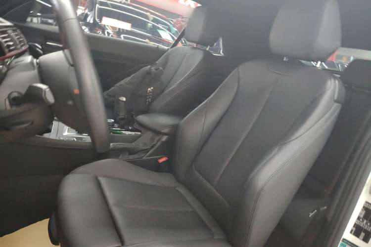 Used BMW 2 Series 2018 220i Convertible Coupe Sports Design Package Left Front Seat