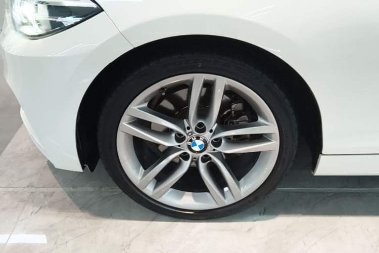 Used BMW 2 Series 2018 225i Convertible Coupe M Sport Edition Left Front Wheel Hub