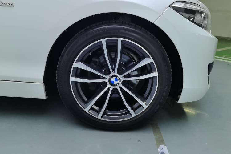 Used BMW 2 Series 2018 220i Sport Design Package Left Front Wheel Hub