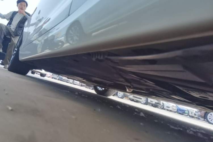 Used BMW 2 Series 2018 220i Convertible Coupe Sports Design Package Left Side Sill