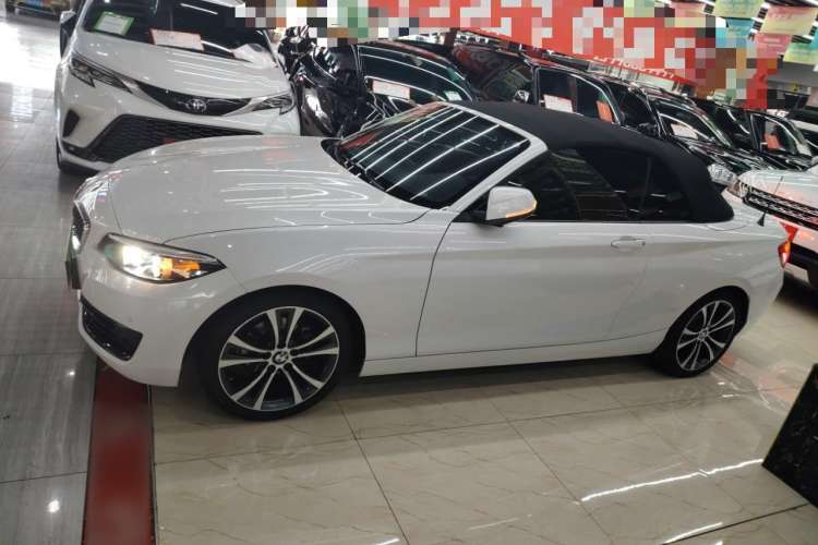Used BMW 2 Series 2018 220i Convertible Coupe Sports Design Package Left Side