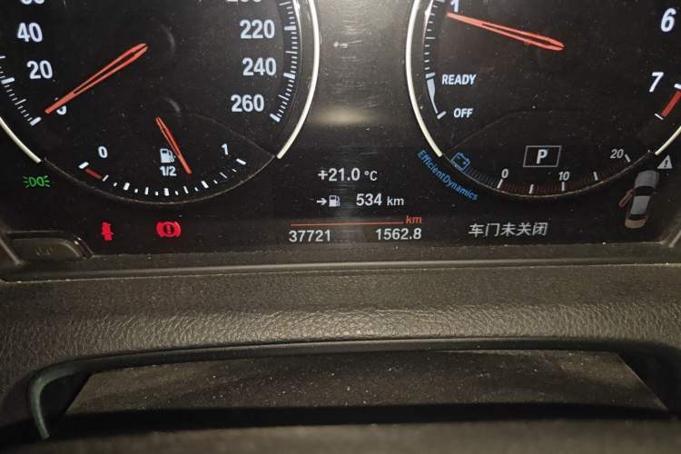Used BMW 2 Series 2018 220i Sport Design Package Odometer Close Up