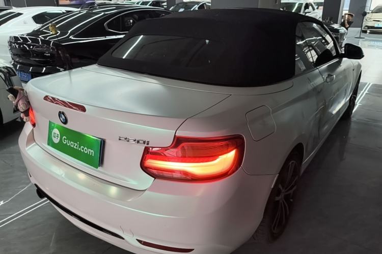 Used BMW 2 Series 2018 220i Convertible Coupe Sports Design Package Rear Right 45 Deg