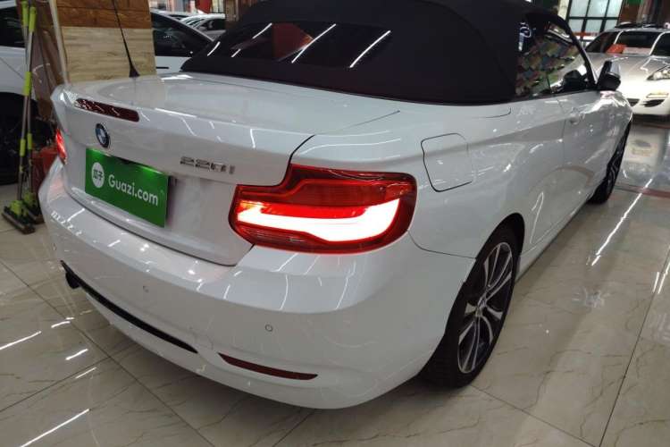 Used BMW 2 Series 2018 220i Convertible Coupe Sports Design Package Rear Right 45 Deg