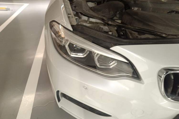 Used BMW 2 Series 2018 225i Convertible Coupe Luxury Model M Sport Package Right Front Headlight