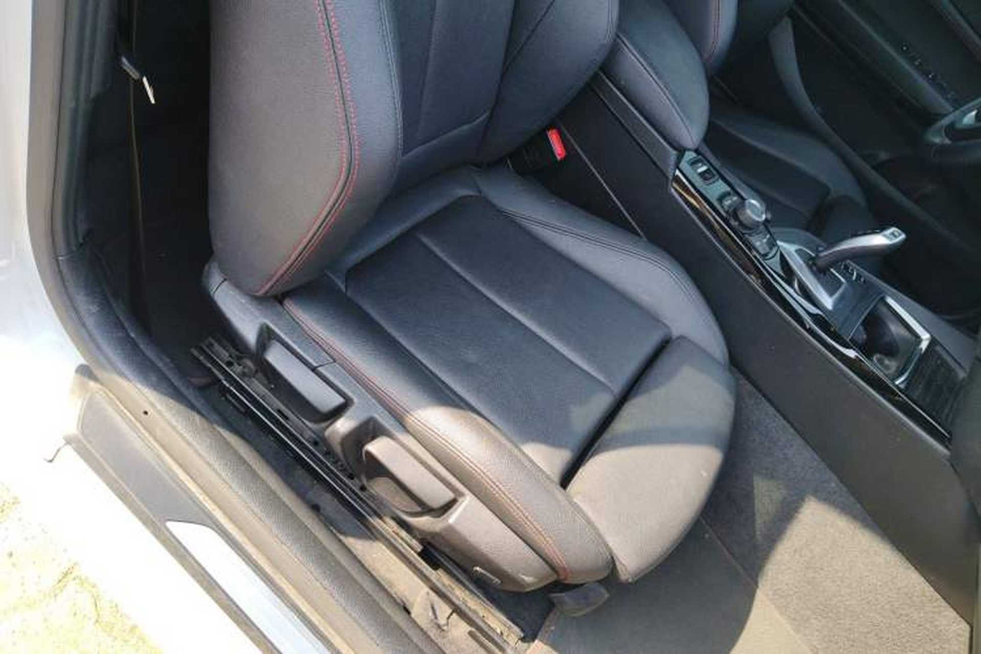 Used BMW 2 Series 2018 220i Convertible Coupe Sports Design Package Right Front Seat