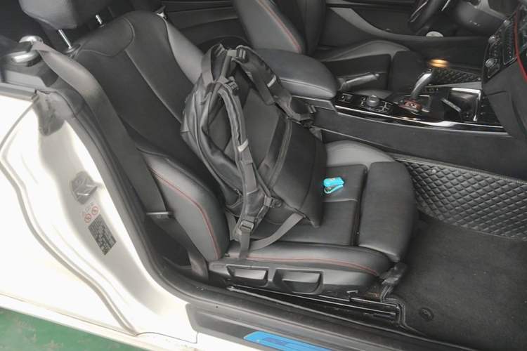 Used BMW 2 Series 2018 220i Convertible Coupe Sports Design Package Right Front Seat