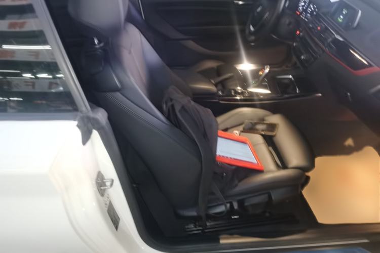 Used BMW 2 Series 2018 220i Convertible Coupe Sports Design Package Right Front Seat