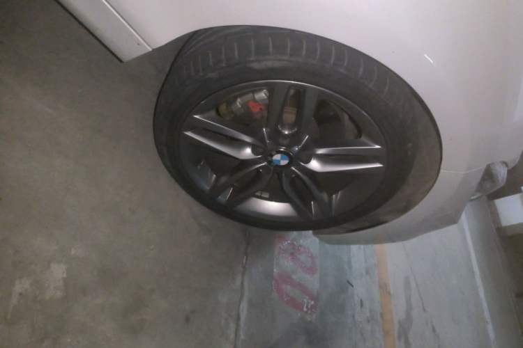 Used BMW 2 Series 2018 225i Convertible Coupe M Sport Edition Right Front Wheel Hub