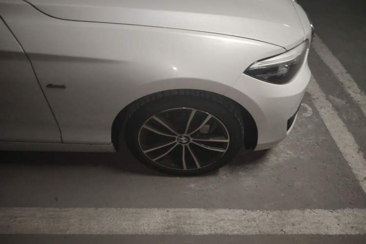 Used BMW 2 Series 2018 220i Sport Design Package Right Front Wheel Hub