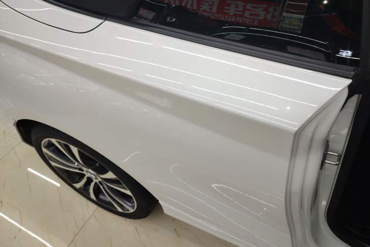 Used BMW 2 Series 2018 220i Convertible Coupe Sports Design Package Right Rear Door Interior