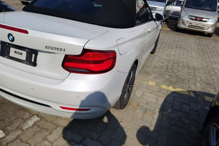 Used BMW 2 Series 2018 220i Convertible Coupe Sports Design Package Right Rear Taillight