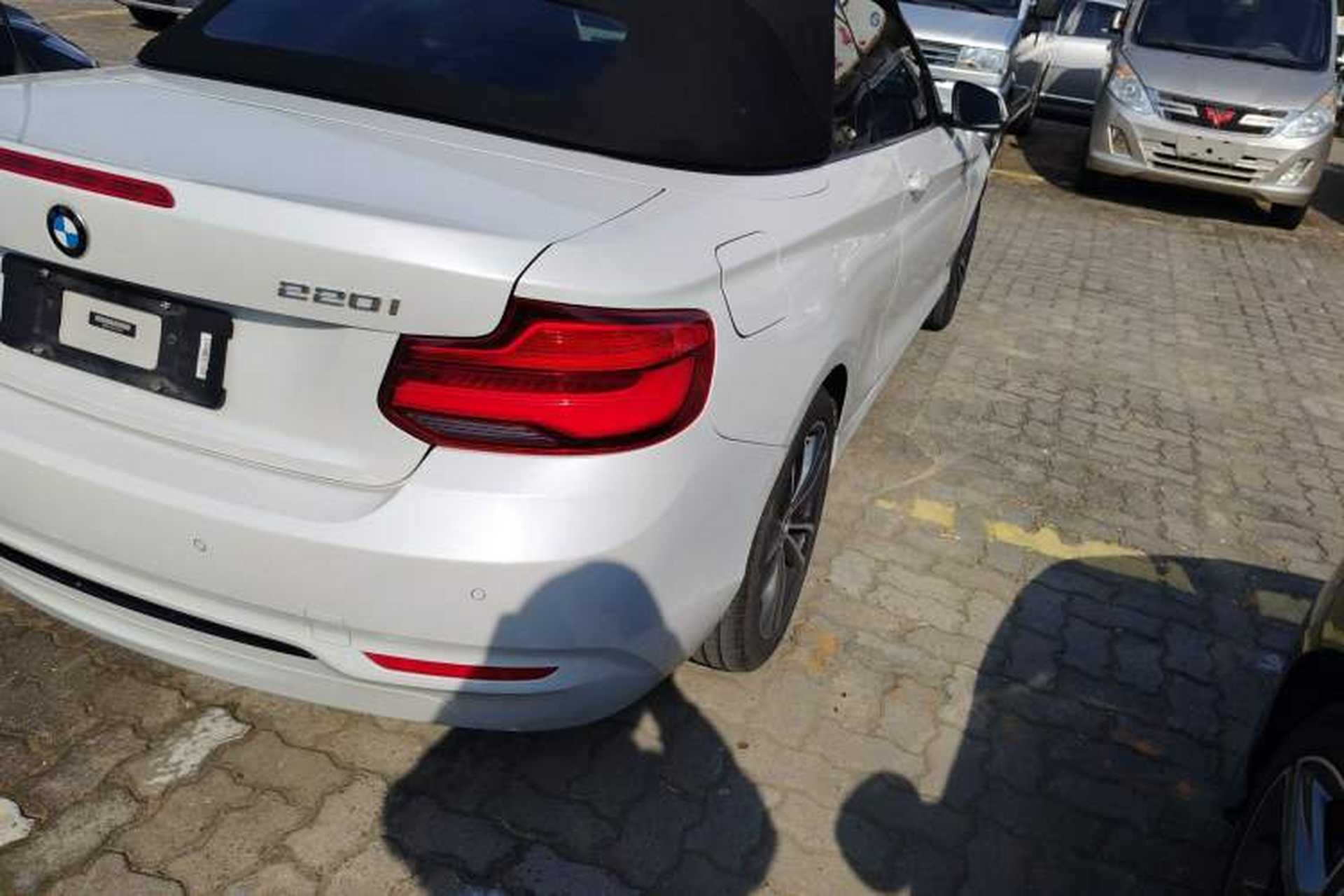 Used BMW 2 Series 2018 220i Convertible Coupe Sports Design Package Right Rear Taillight