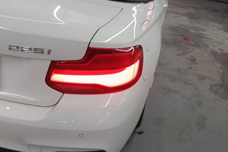 Used BMW 2 Series 2018 225i Convertible Coupe Luxury Model M Sport Package Right Rear Taillight