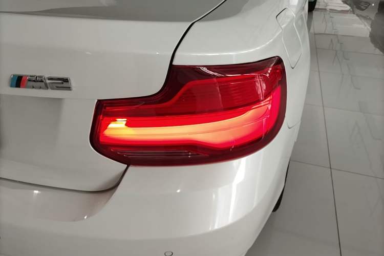 Used BMW 2 Series 2018 220i Convertible Coupe Sports Design Package Right Rear Taillight