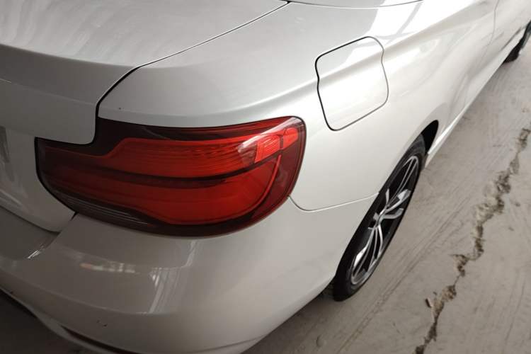 Used BMW 2 Series 2018 220i Convertible Coupe Sports Design Package Right Rear Taillight