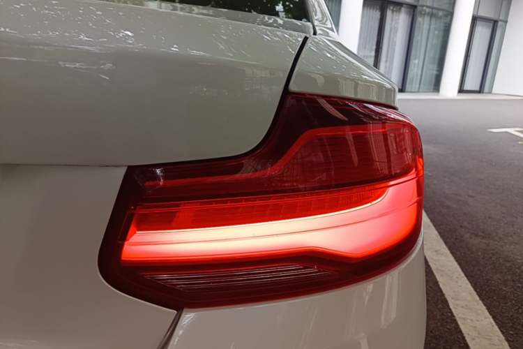 Used BMW 2 Series 2018 220i Sport Design Package Right Rear Taillight