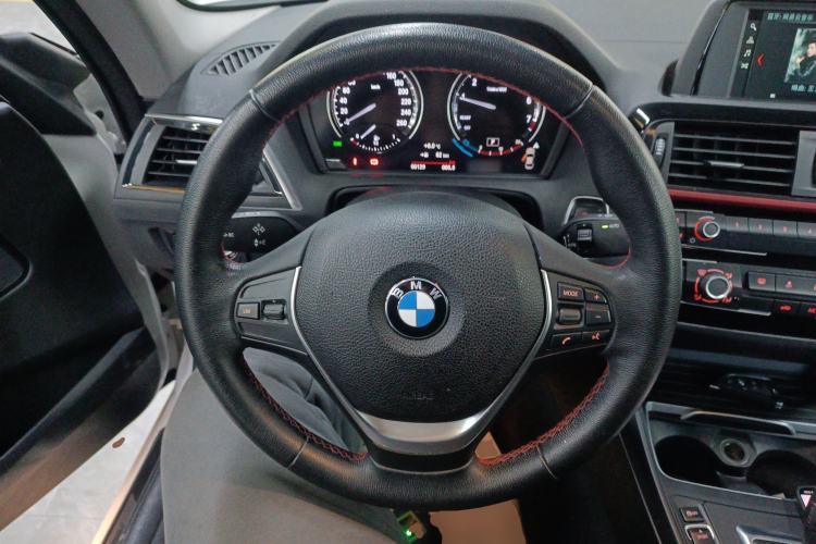 Used BMW 2 Series 2018 220i Sport Design Package Steering Wheel