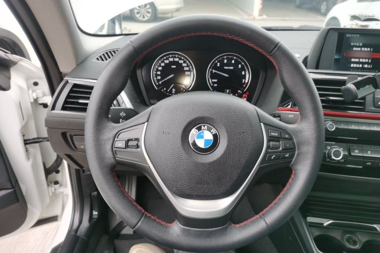 Used BMW 2 Series 2018 220i Sport Design Package Steering Wheel