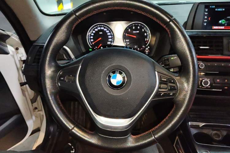 Used BMW 2 Series 2018 220i Sport Design Package Steering Wheel
