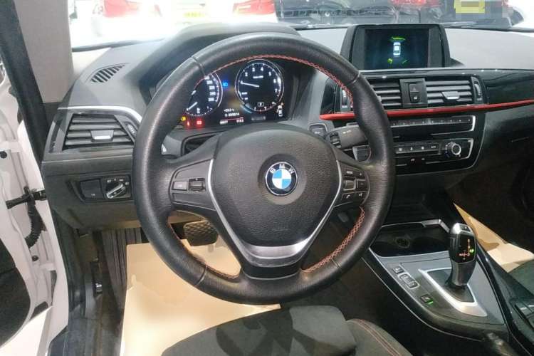 Used BMW 2 Series 2018 220i Sport Design Package Steering Wheel