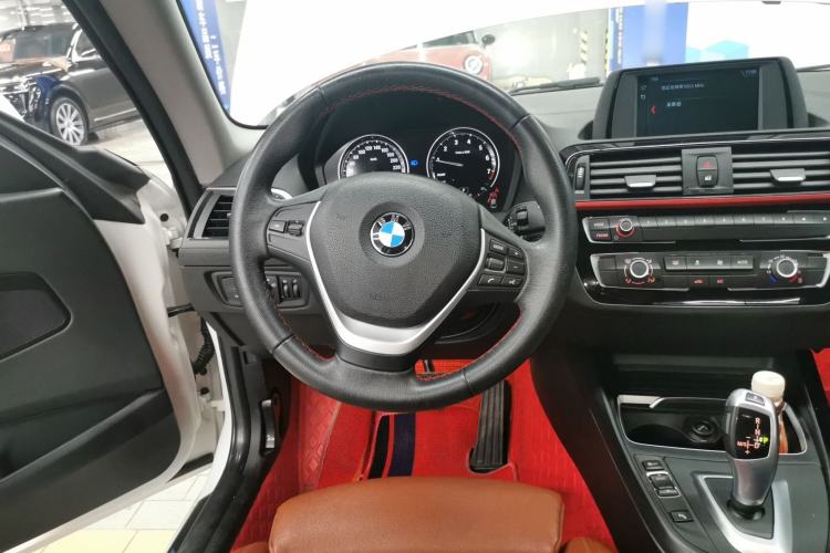Used BMW 2 Series 2018 220i Sport Design Package Steering Wheel
