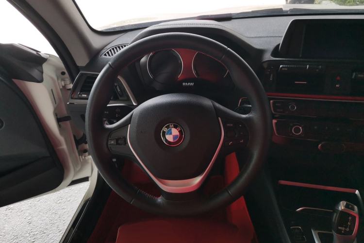 Used BMW 2 Series 2018 220i Sport Design Package Steering Wheel