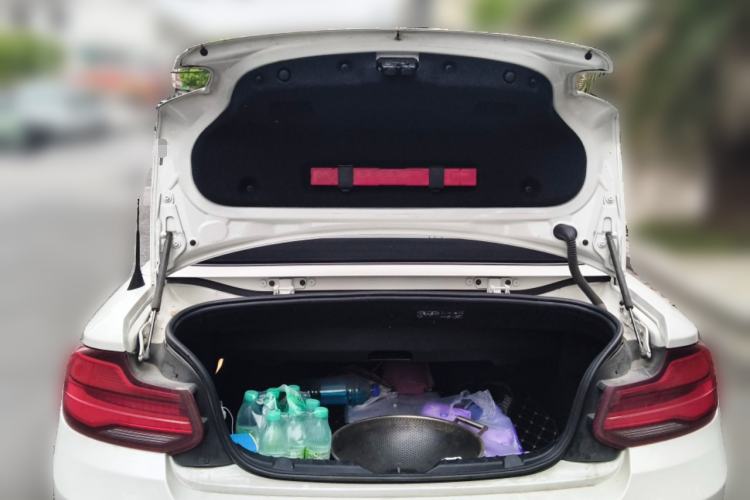 Used BMW 2 Series 2018 220i Convertible Coupe Sports Design Package Trunk