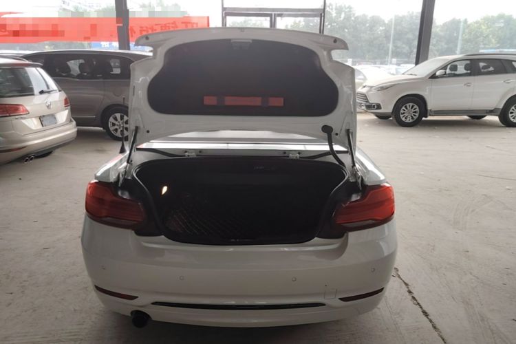 Used BMW 2 Series 2018 220i Convertible Coupe Sports Design Package Trunk