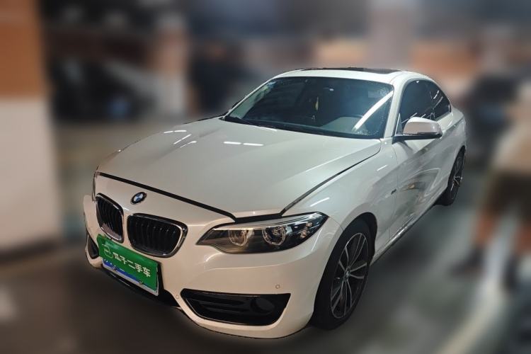 Used BMW 2 Series 2018 220i Sport Design Package Guazi used car, China used car export, Used car for sale, Used cars, Cheapest cars for sale
