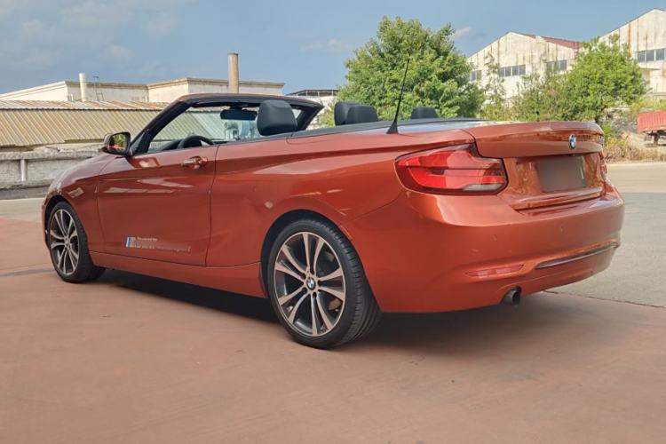 Used BMW 2 Series 2018 220i Convertible Coupe Sports Design Package Exterior 4