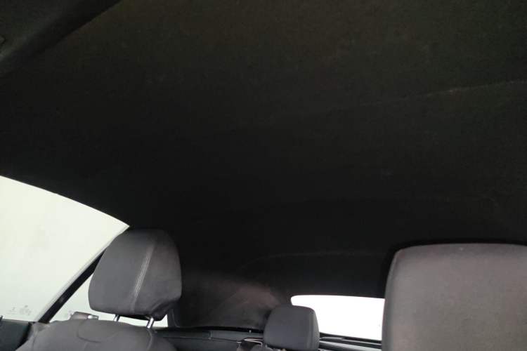 Used BMW 2 Series 2018 220i Convertible Coupe Sports Design Package Headliner