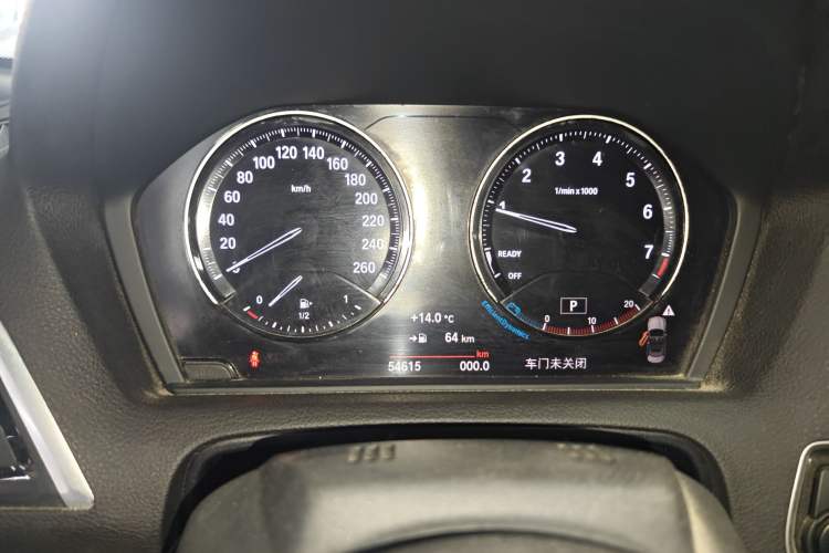 Used BMW 2 Series 2018 220i Convertible Coupe Sports Design Package Instrument Cluster