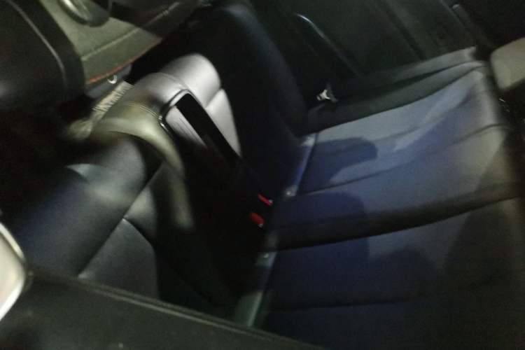 Used BMW 2 Series 2018 220i Convertible Coupe Sports Design Package Interior 4