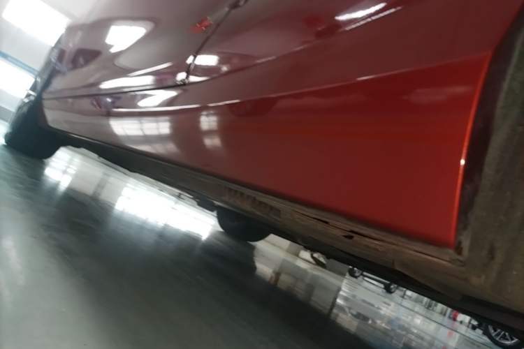Used BMW 2 Series 2018 220i Sport Design Package Left Side Sill