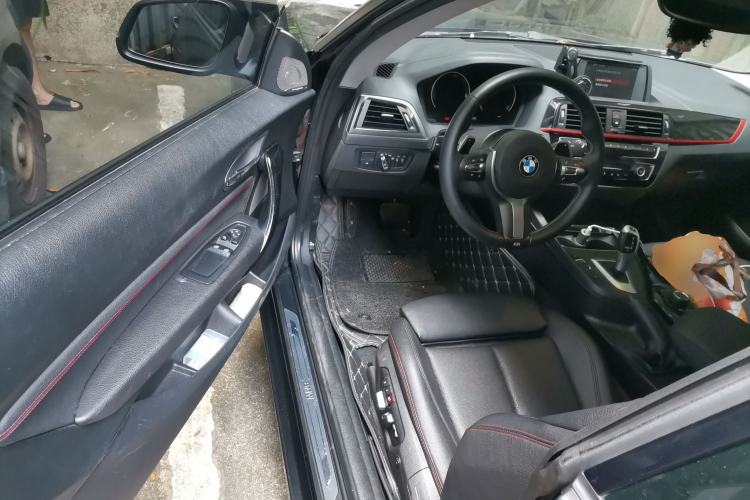 Used BMW 2 Series 2019 225i Sport Design Package Driver Seat
