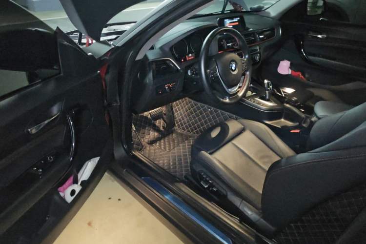 Used BMW 2 Series 2019 225i Sport Design Package Driver Seat