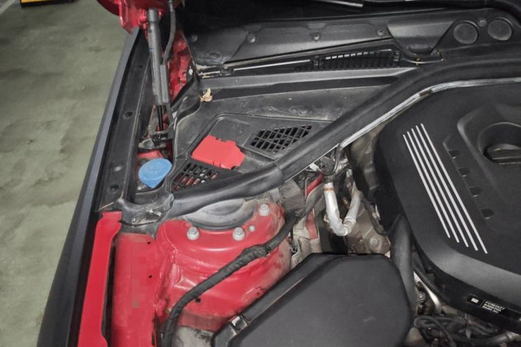 Used BMW 2 Series 2019 225i Sport Design Package Engine Bay Right
